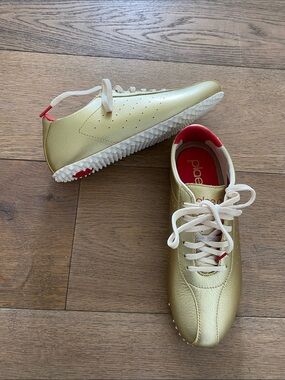 PLAE "Sun" Gold Lace-Up Sneakers Unisex Women’s 7.5 Metallic Retro NEW